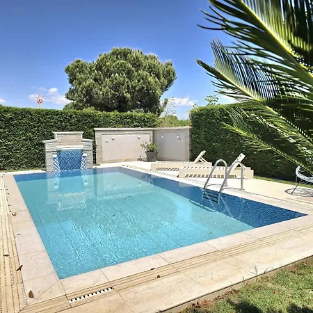 Apartment Sunny With Swimming Pool - 247 Hamallaj