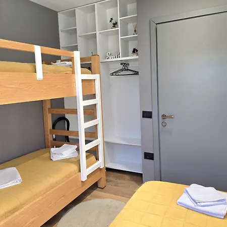 Apartment Sunny With Swimming Pool - 247 *