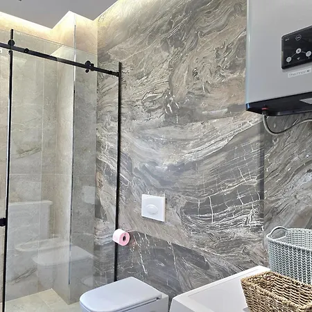 Sunny With Swimming Pool - 247 Apartament Hamallaj