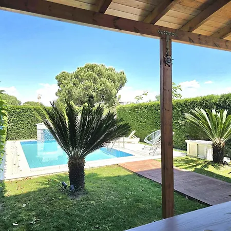 Apartment Sunny With Swimming Pool - 247