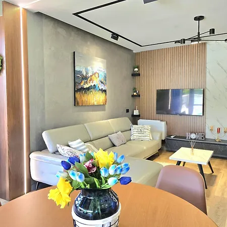 Apartment Sunny With Swimming Pool - 247 Hamallaj