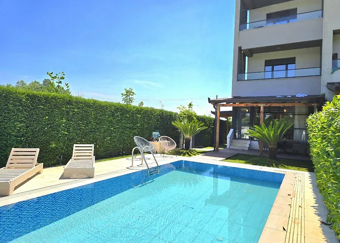 Sunny With Swimming Pool - 247 * Hamallaj